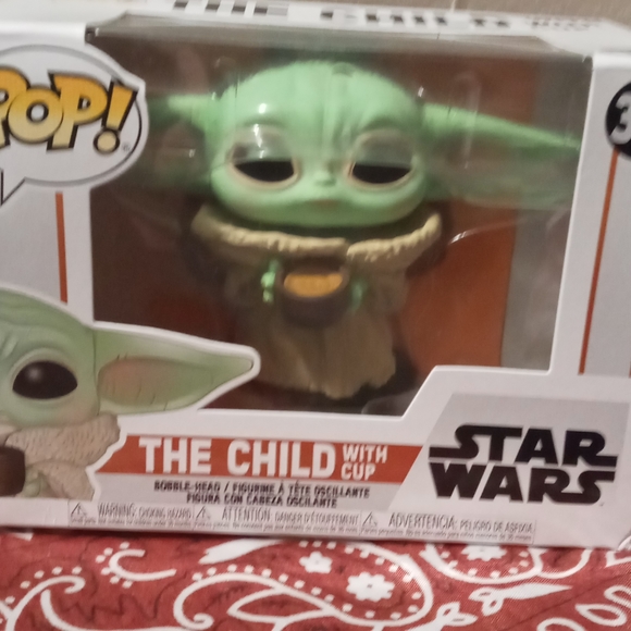 Funko Pop Baby Yoda/ Fragile